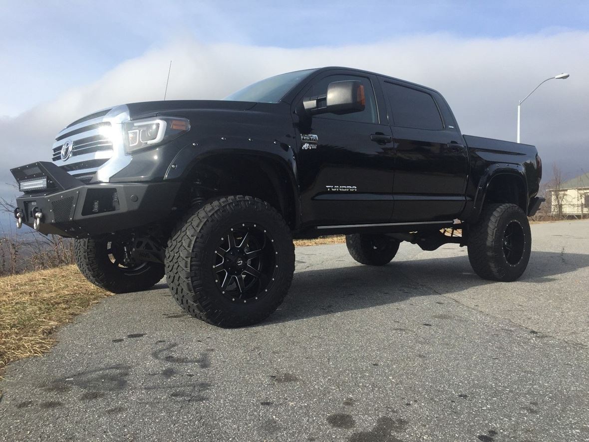 2017 Toyota Tundra for sale by owner in Carnegie