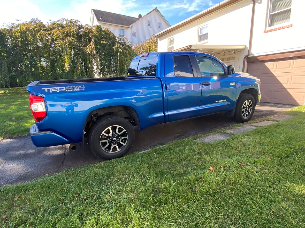 2018 Toyota Tundra for sale by owner in Telford