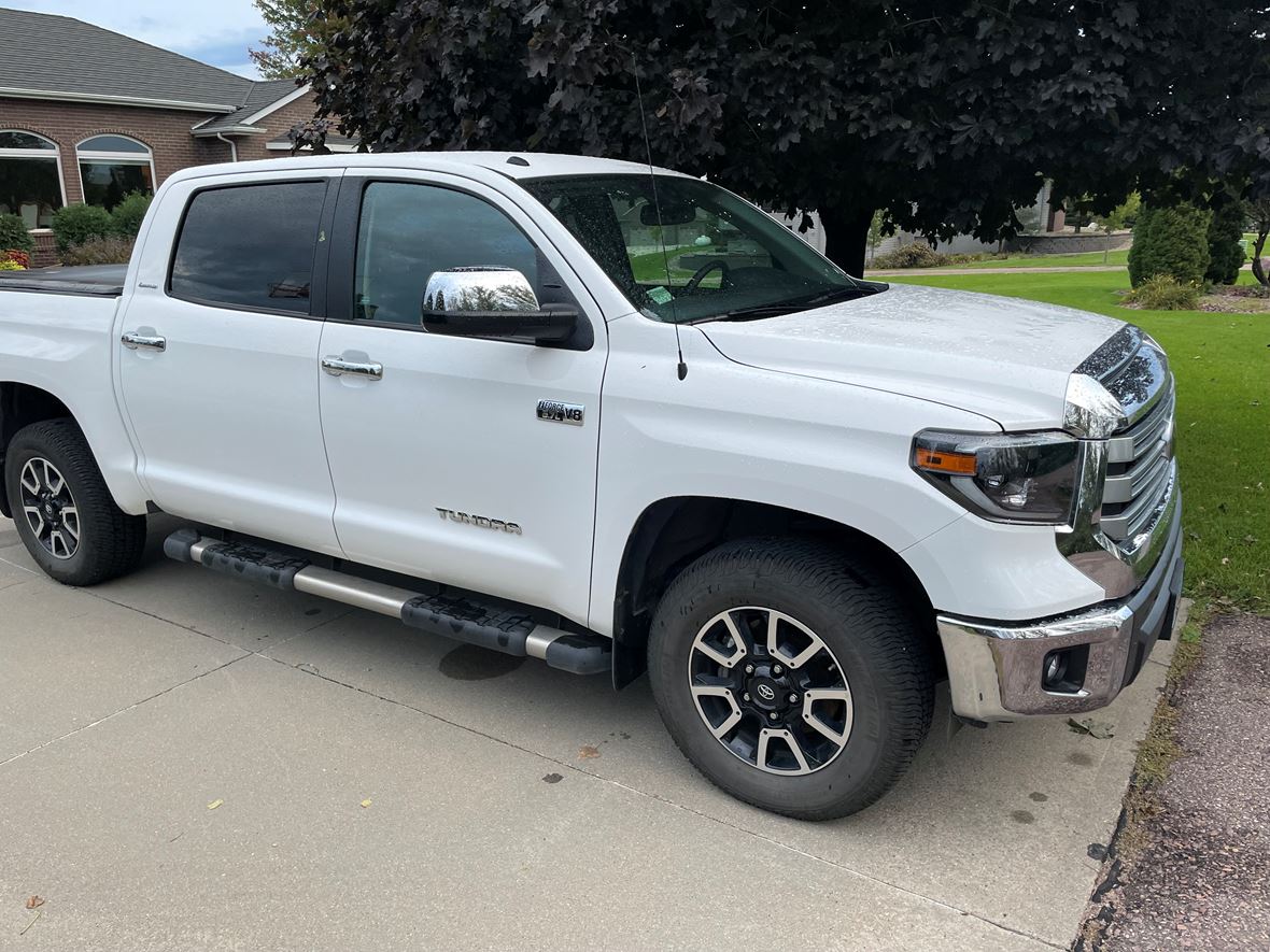2019 Toyota Tundra for sale by owner in Harrisburg