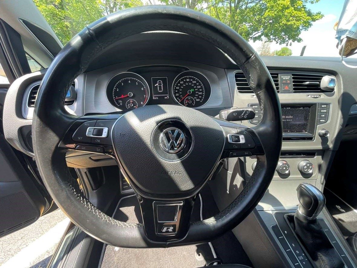 2015 Volkswagen Golf for sale by owner in Franklin