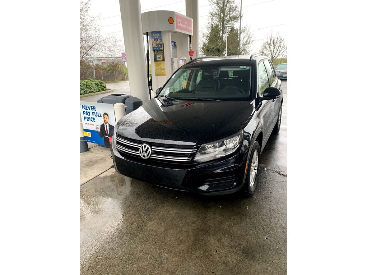 2017 Volkswagen Tiguan for sale by owner in Port Townsend