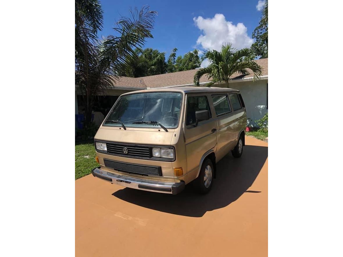 1986 Volkswagen Vanagon for sale by owner in Lake Worth