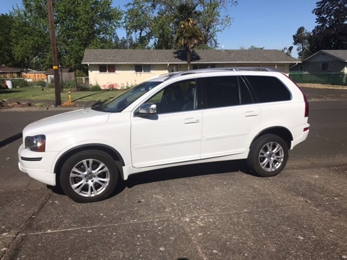 2013 Volvo XC90 for sale by owner in Jefferson