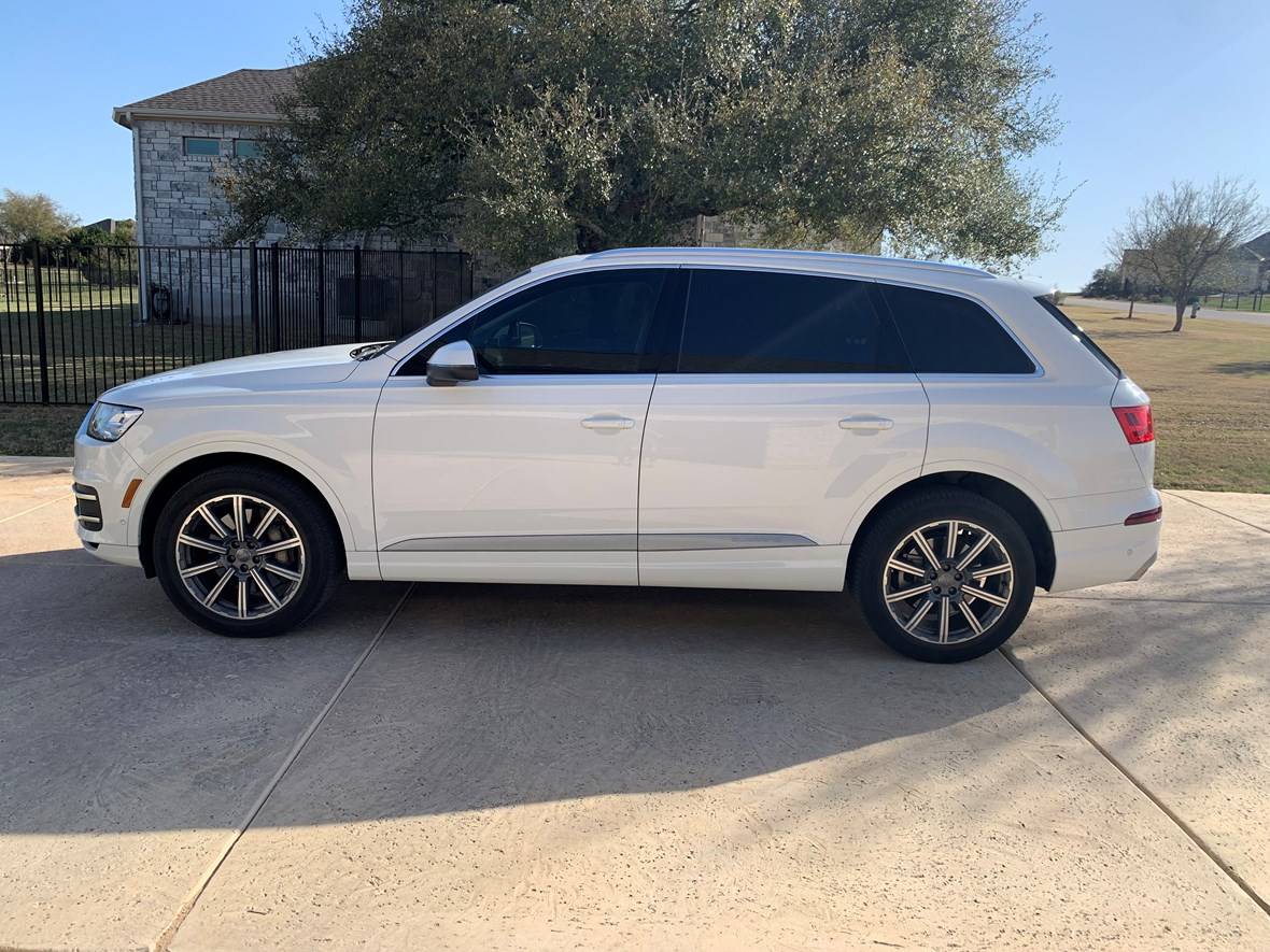 2019 Audi Q7 for sale by owner in Leander
