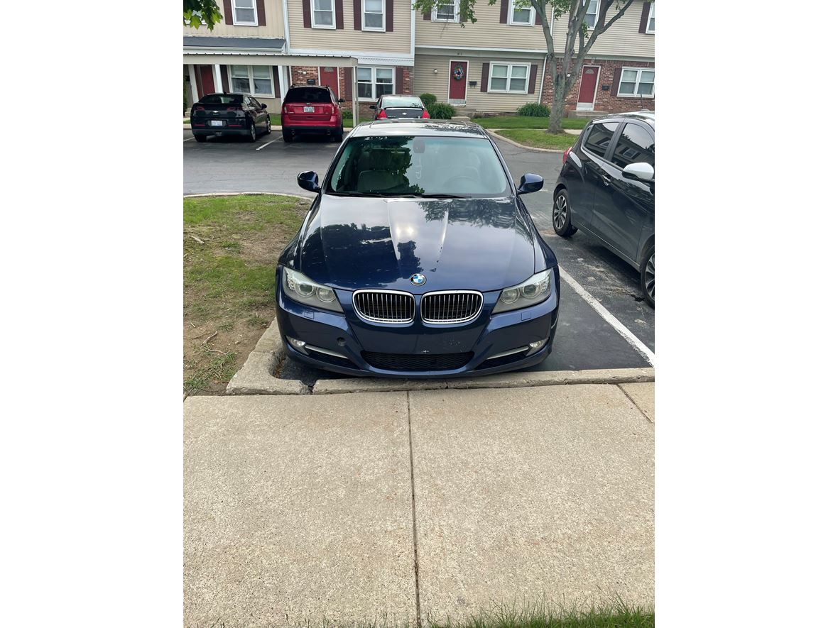 2011 BMW 3 Series for sale by owner in Rochester