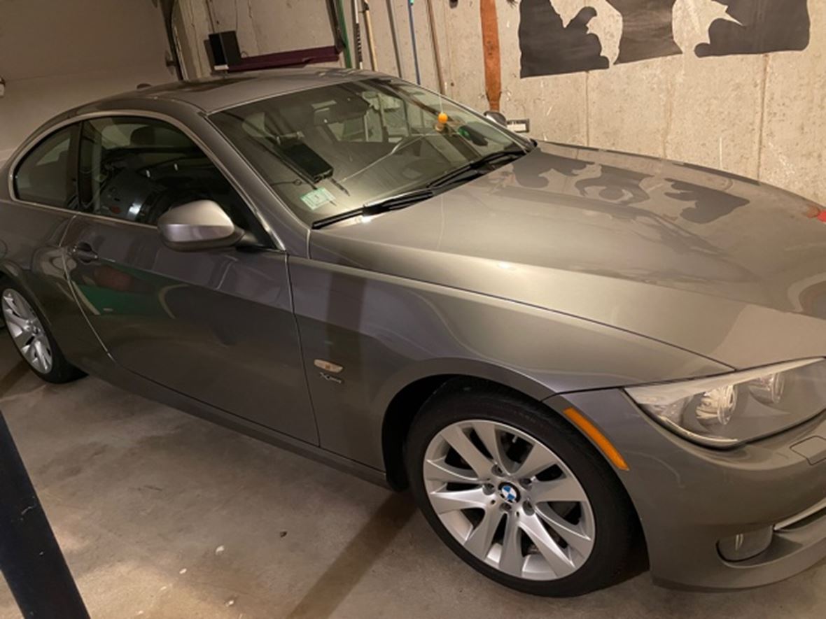 2012 BMW 3 Series for sale by owner in Wilmington