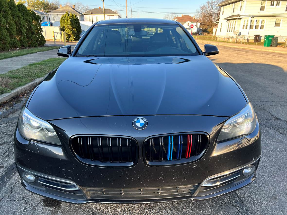 2014 BMW 5 Series 528i xdrive  for sale by owner in Springfield