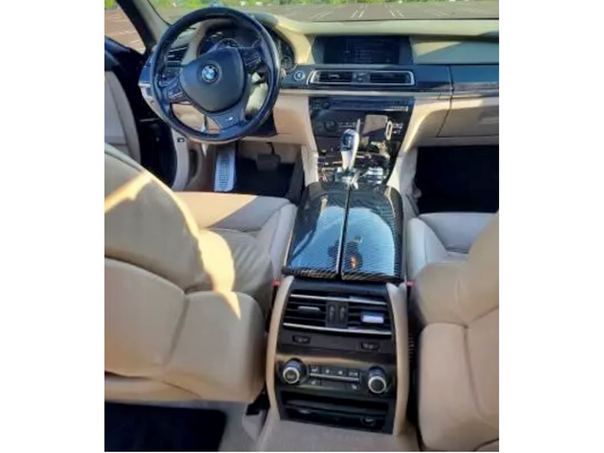 2010 BMW 7 Series for sale by owner in Frankfort