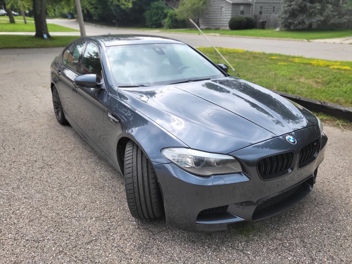 2013 BMW M5 for sale by owner in Lansing