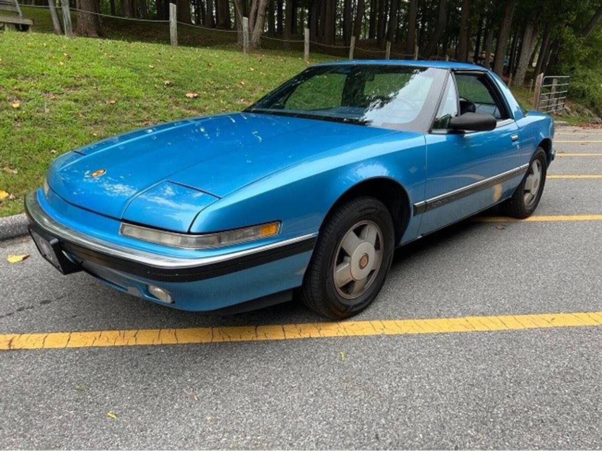 1990 Buick Reatta for sale by owner in Perry Hall