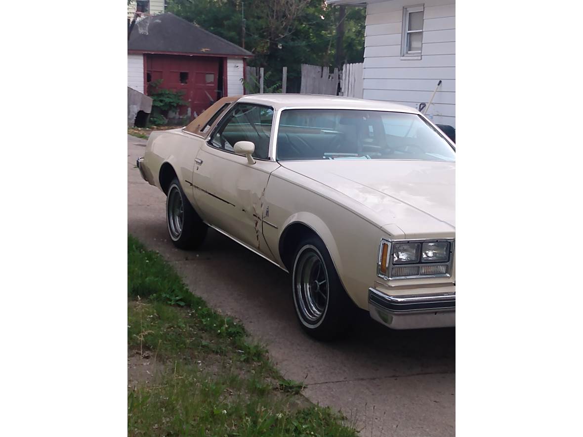 1976 Buick Regal for sale by owner in Flint
