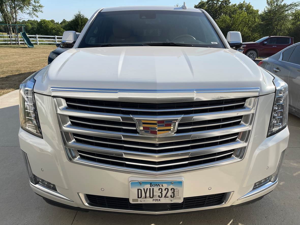 2017 Cadillac Escalade ESV for sale by owner in Van Meter