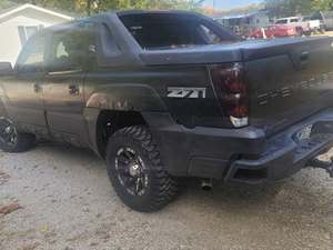 Black 2003 Chevrolet Avalanche