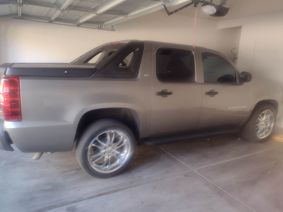 2007 Chevrolet Avalanche for sale by owner in Las Vegas