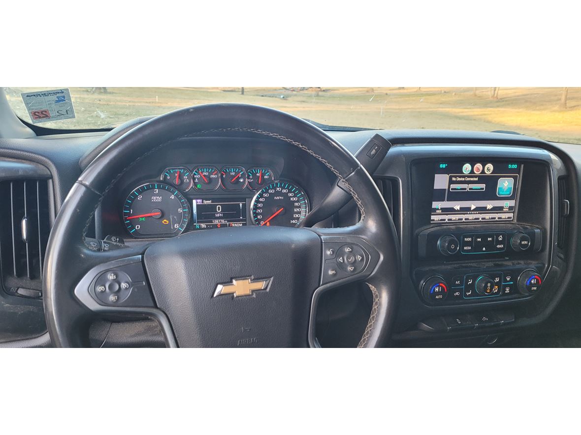 2015 Chevrolet C/K 1500 for sale by owner in Stonewall