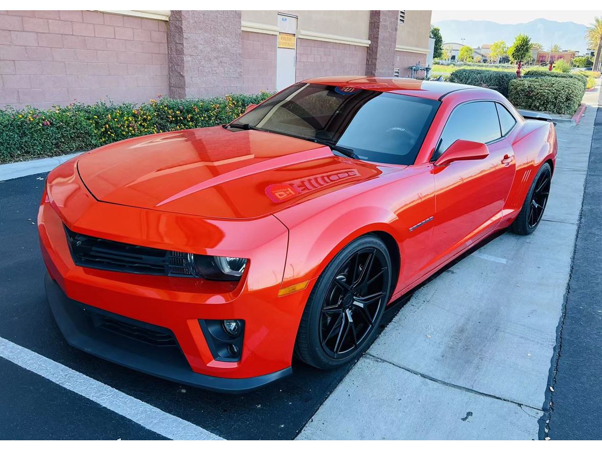 2013 Chevrolet Camaro SS for sale by owner in Corona
