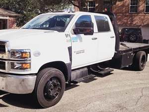 White 2019 Chevrolet Chevrolet Silverado 5500HD Crew Cab 