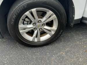 White 2011 Chevrolet Equinox
