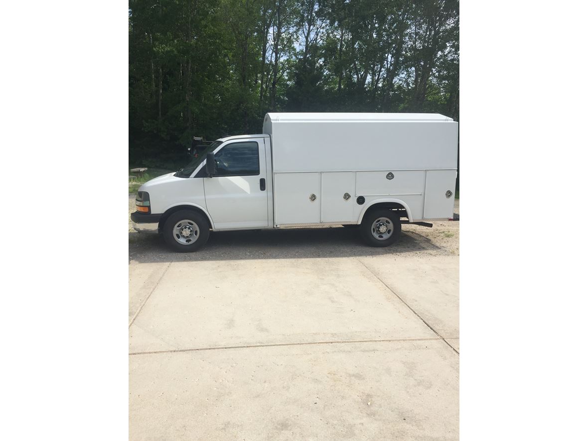 2016 Chevrolet Express for sale by owner in Manistee