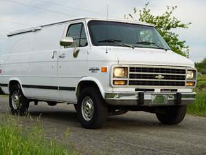 White 1995 Chevrolet G20