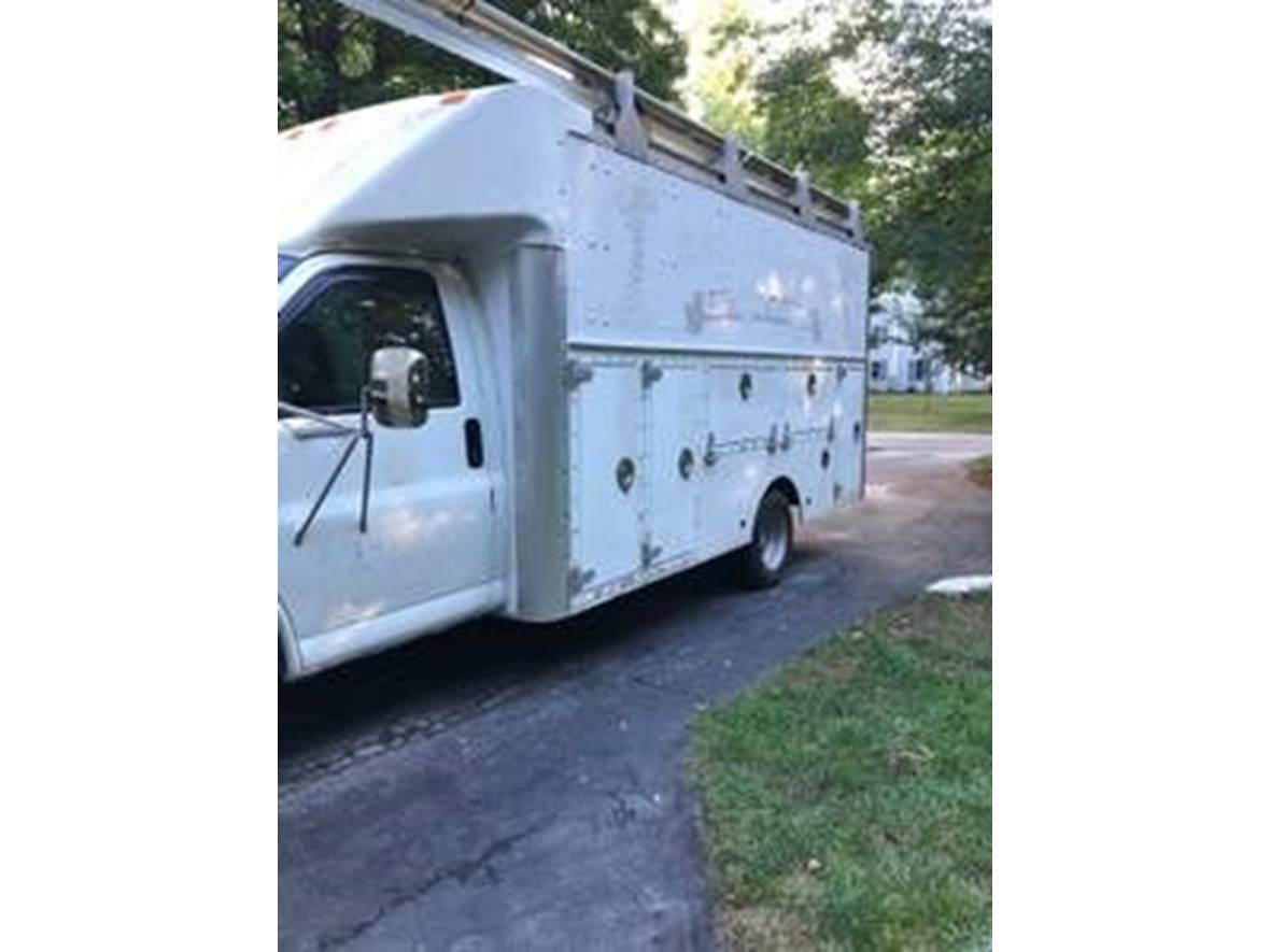 2004 Chevrolet G3500 Express Cutaway for sale by owner in Merrimack