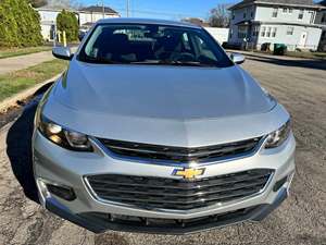 Silver 2018 Chevrolet Malibu Lt