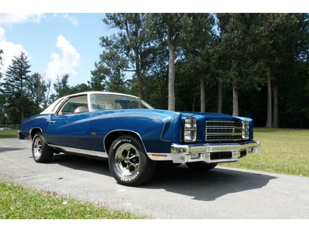 1976 Chevrolet Monte Carlo for sale by owner in Watertown