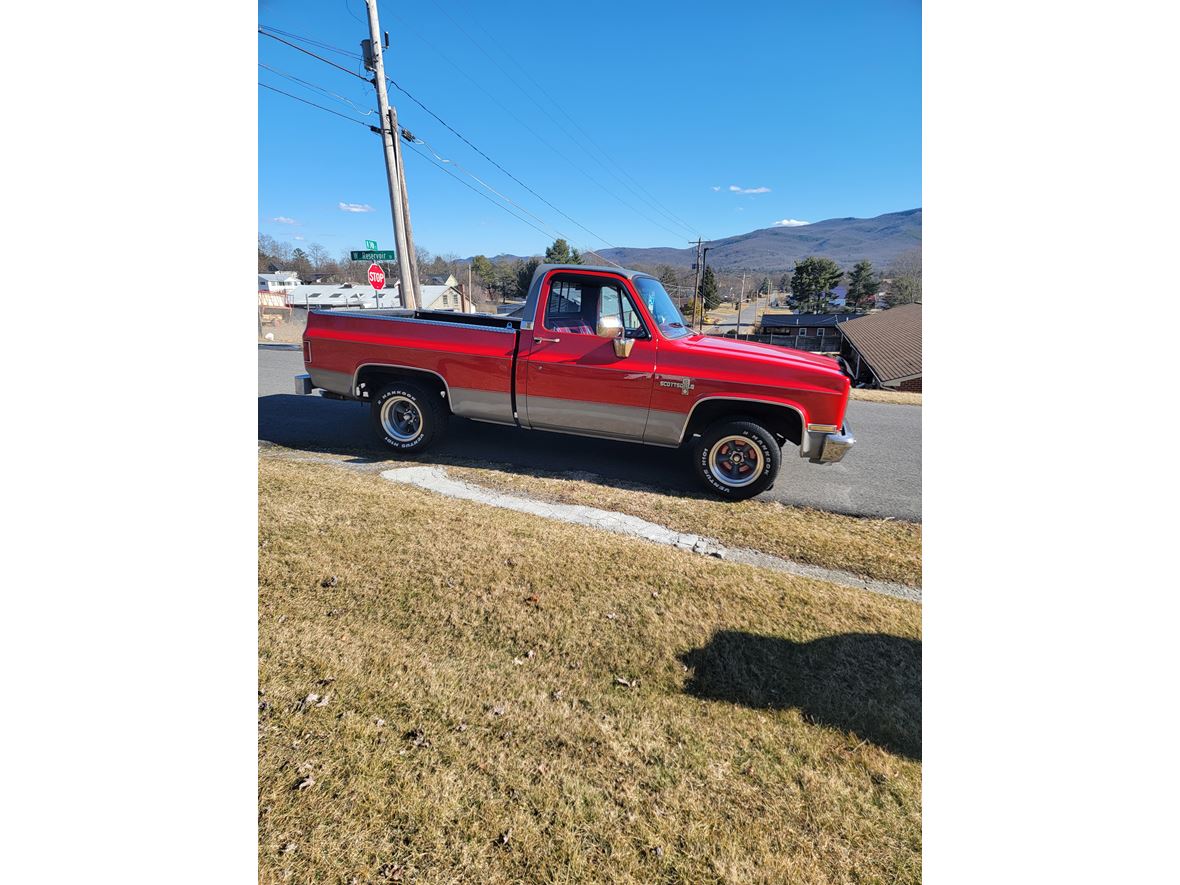 1983 Chevrolet Scottsdale for sale by owner in Wytheville