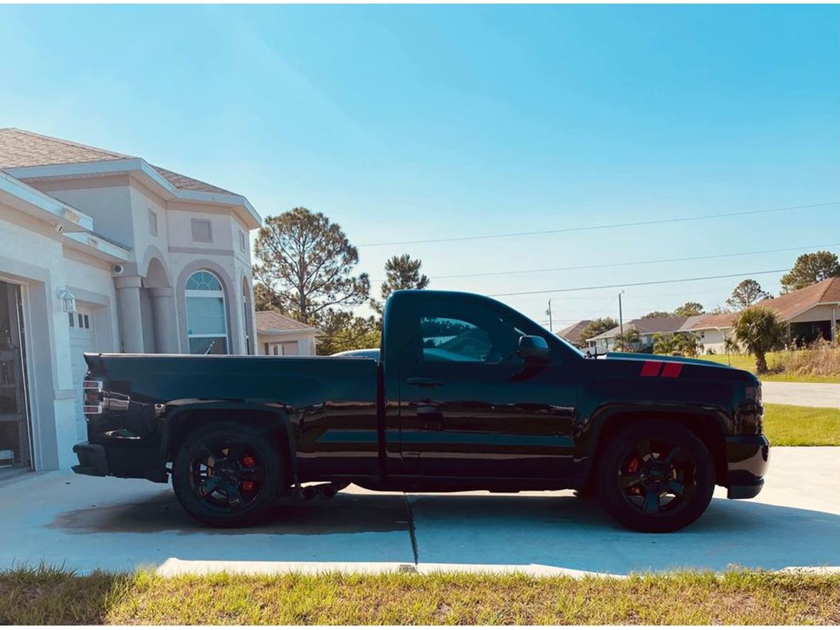 2017 Chevrolet Silverado 1500 for sale by owner in Port Saint Lucie