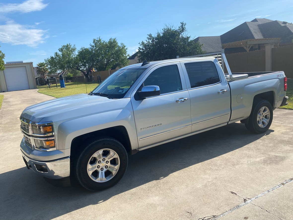 2015 Chevrolet Silverado 1500 Crew Cab for sale by owner in Edinburg