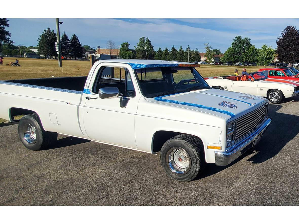 1987 Chevrolet Silverado for sale by owner in Lancaster