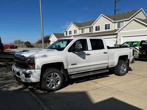 White 2019 Chevrolet Silverado 2500HD