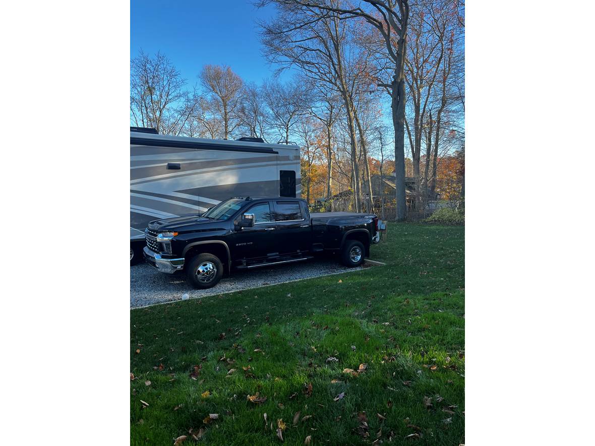 2022 Chevrolet Silverado 3500HD for sale by owner in Tiverton