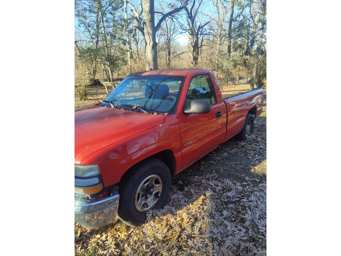 1999 Chevrolet Silverado C1500 for sale by owner in Downs