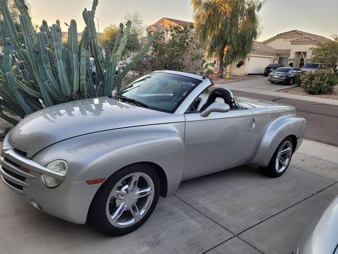 2005 Chevrolet SSR for sale by owner in Tolleson