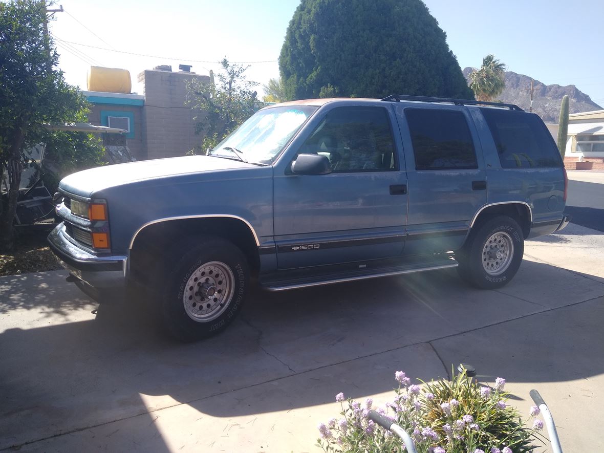 1997 Chevrolet Tahoe for sale by owner in Tucson
