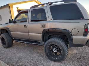 Gold 2002 Chevrolet Tahoe