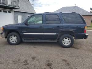 Blue 2004 Chevrolet Tahoe