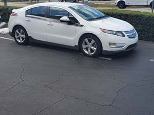 White 2013 Chevrolet Volt