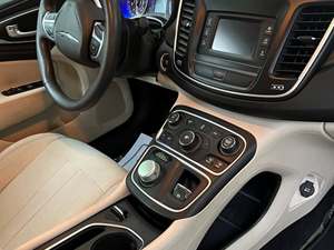 White 2016 Chrysler 200