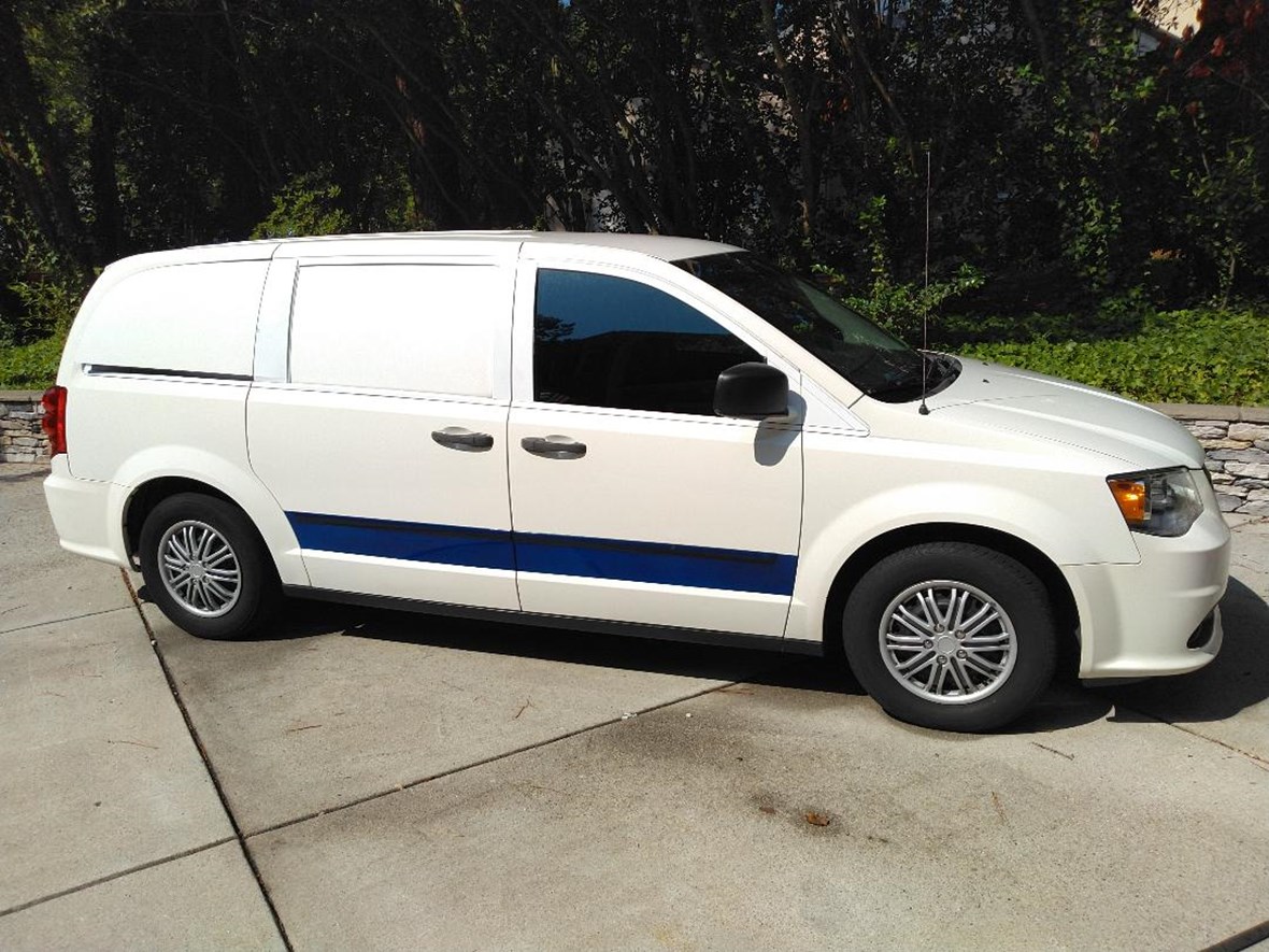 2011 Dodge Caravan for sale by owner in Raleigh