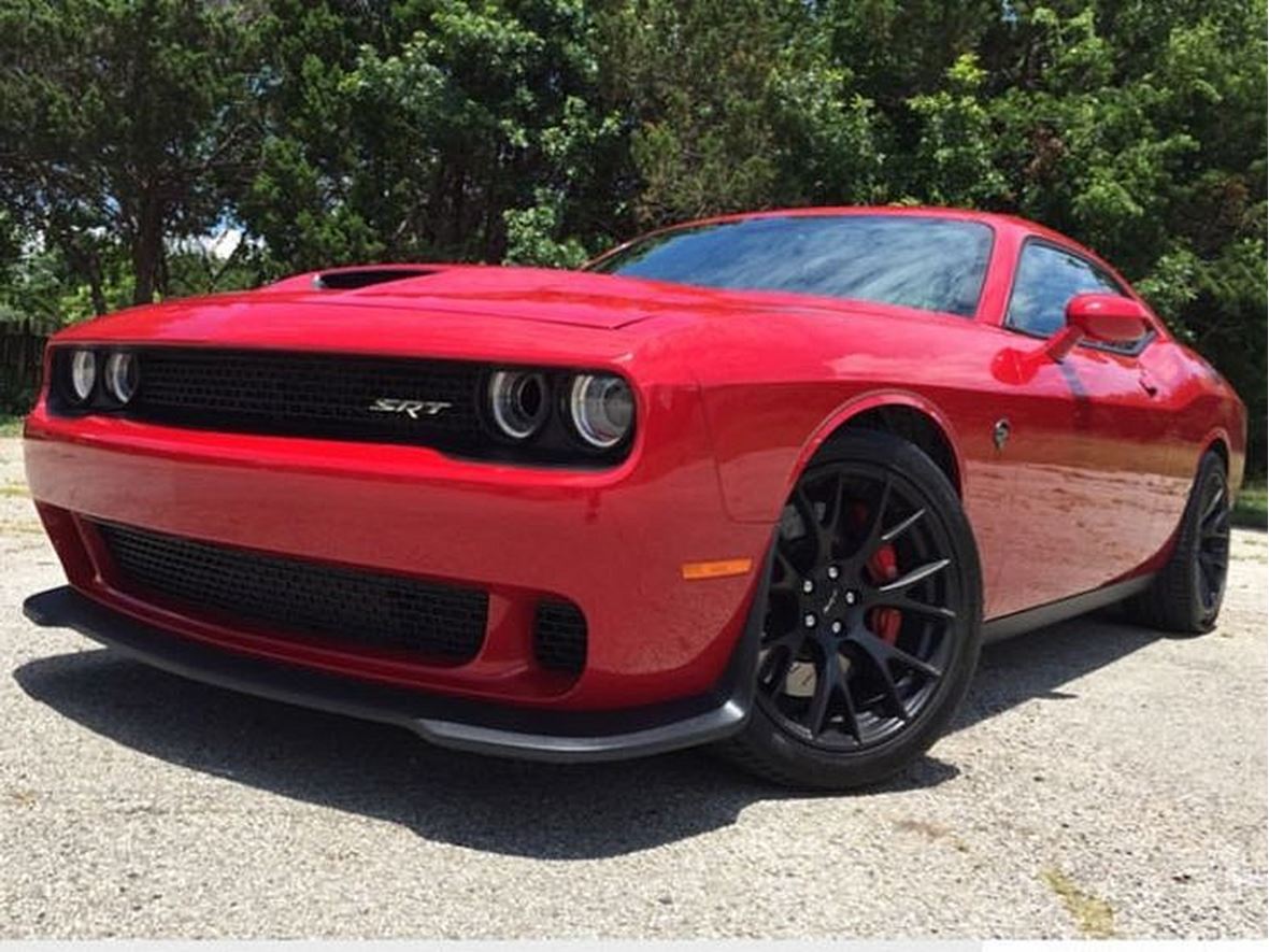2015 Dodge Challenger for sale by owner in Long Beach