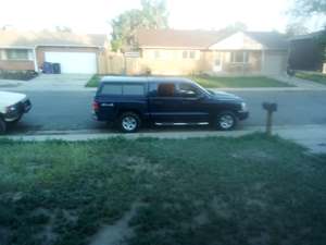 2006 Dodge Dakota with Gray Exterior