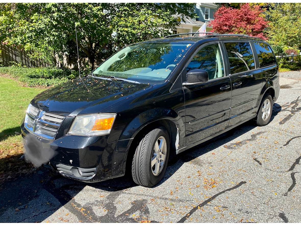 2009 Dodge Grand Caravan for sale by owner in Maynard