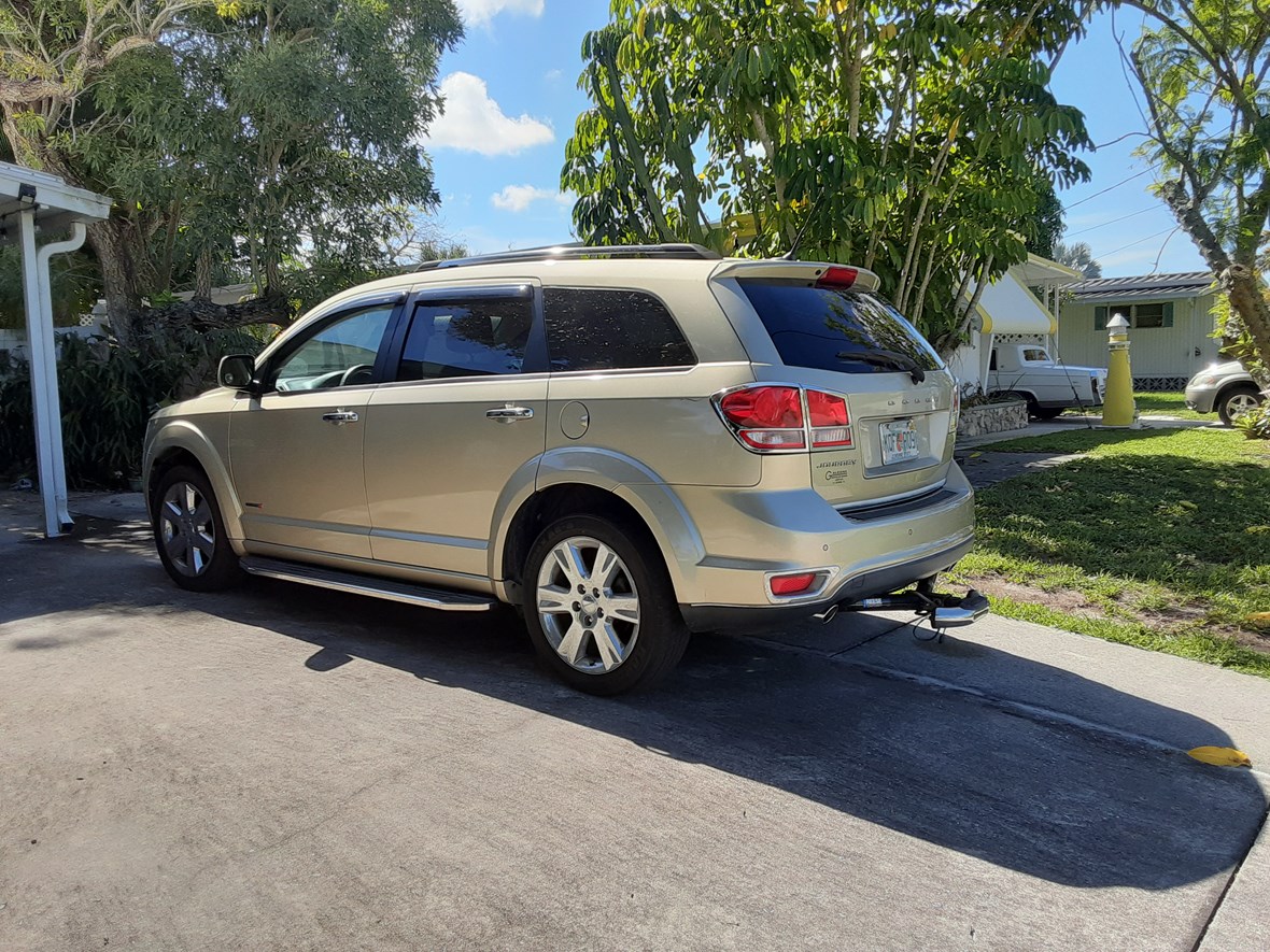 2011 Dodge Journey for sale by owner in Englewood
