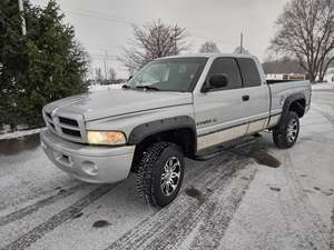 Silver 2001 Dodge Ram 1500