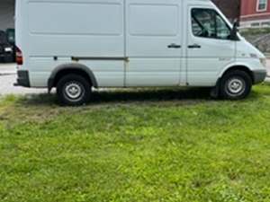 White 2003 Dodge Sprinter