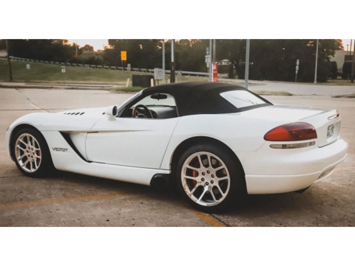 2004 Dodge SRT Viper for sale by owner in Troy