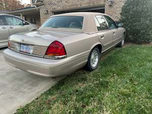 Beige 1998 Ford Crown Victoria