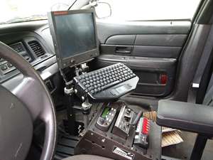 Black 2009 Ford Crown Victoria